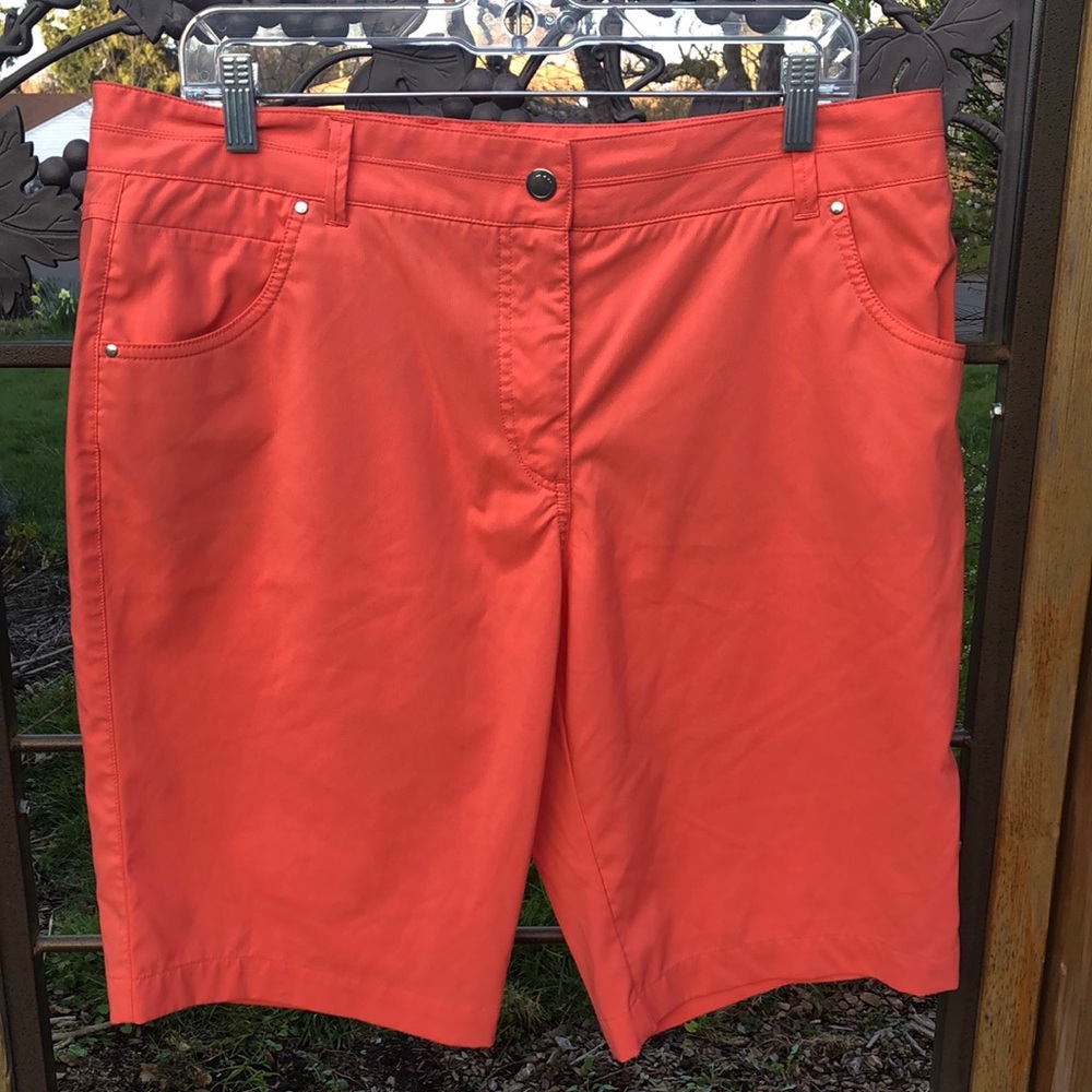N’ VO by Lanctot salmon colored golf shorts size 14